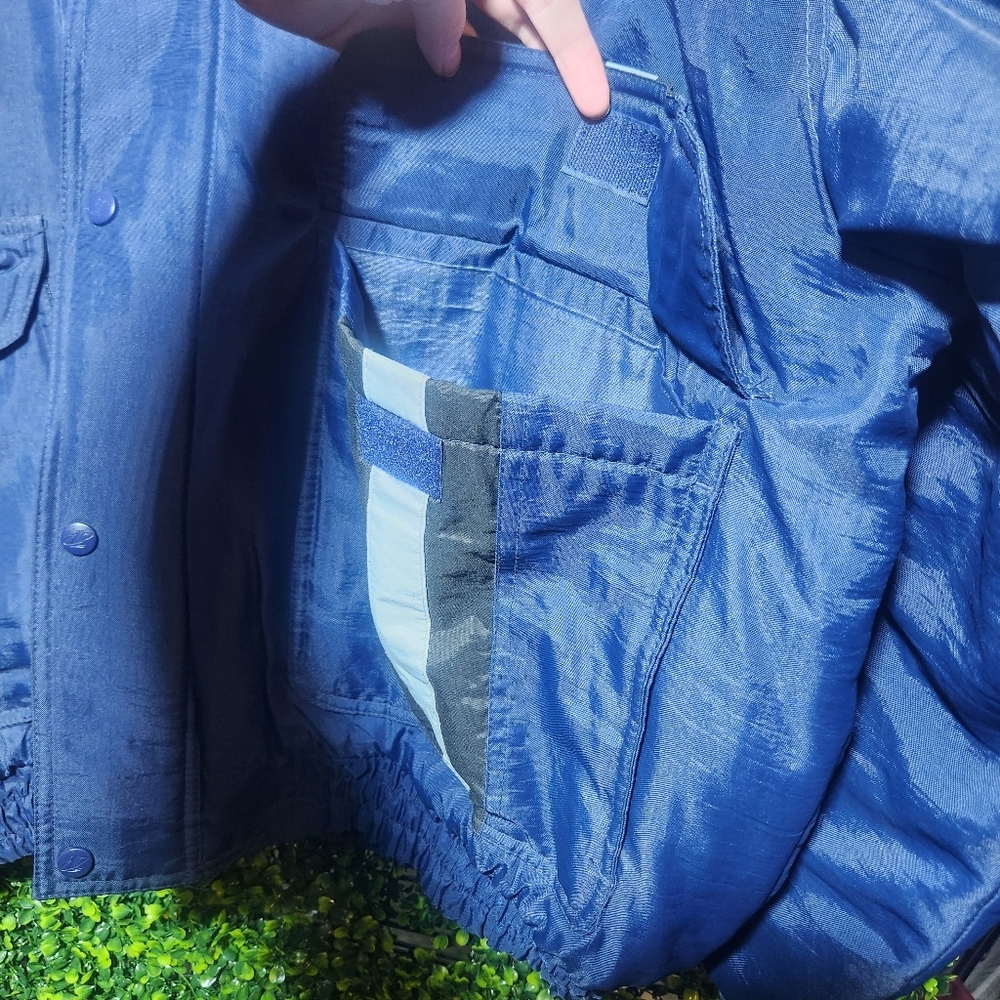 NFL Pro Line Authentic Coyboys Jacket Size 2 XL with velcro pocket closure - Picture 4 of 15